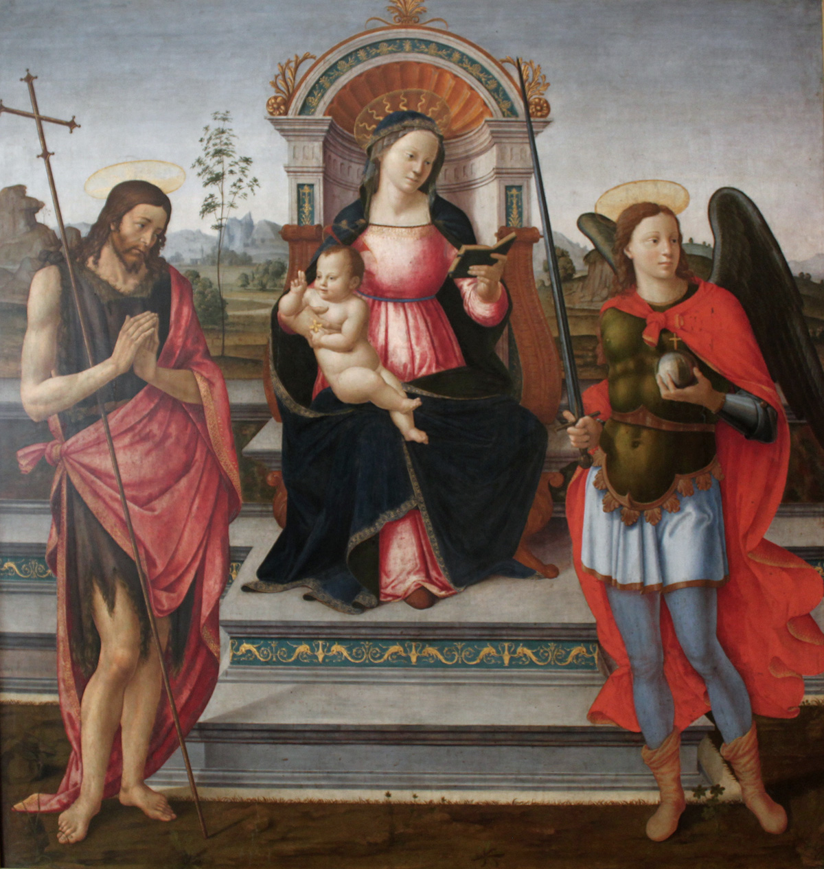 maria with blessing child